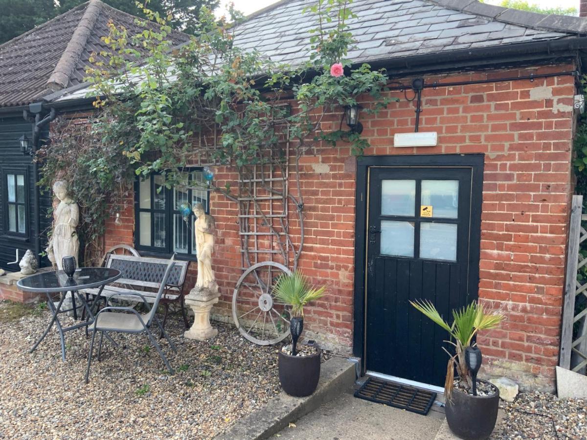 The Oak Rooms Coltishall ภายนอก รูปภาพ