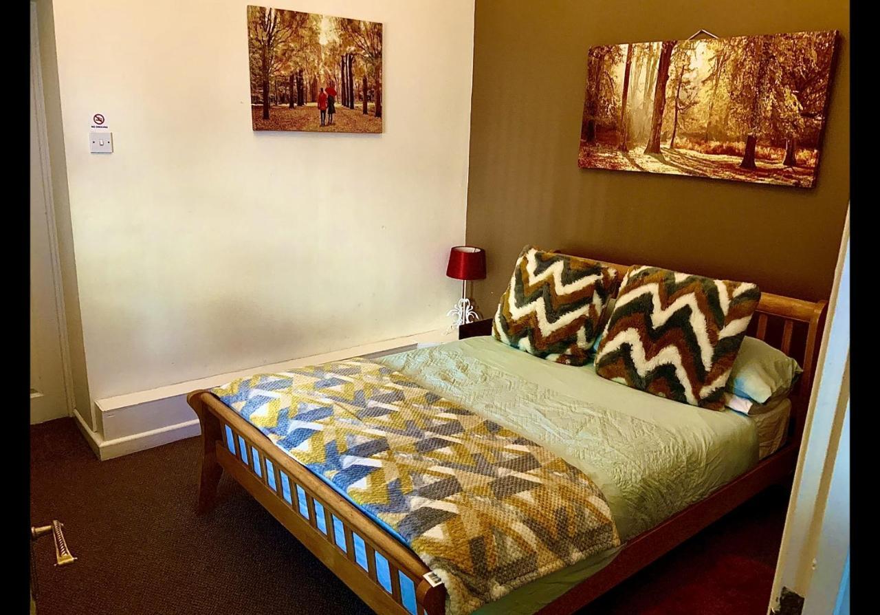 The Oak Rooms Coltishall ภายนอก รูปภาพ